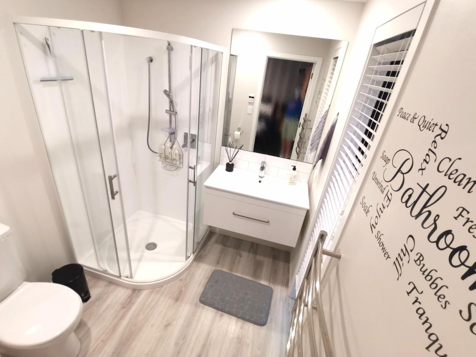 Stylish Private Guest House Ensuite Only Rolleston Esterno foto